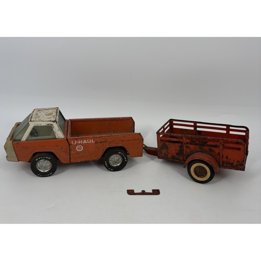 Nylint Vintage U-Haul Truck with Detachable Trailer‎ 1960s